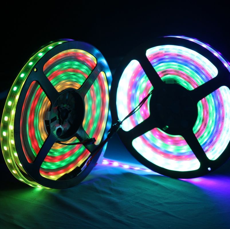 WS2812B Lampu Strip LED Fleksibel RGB 5050SMD Individual Addressable 16.4FT 60Pixels/M 300Pixels PCB Hitam Penuh Warna